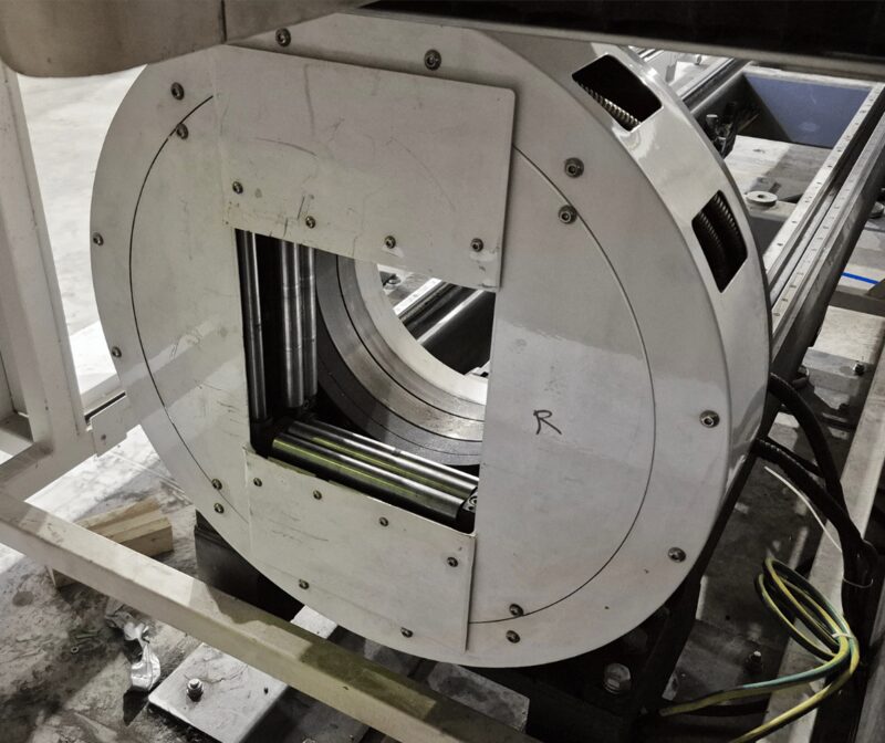 Rotating chuck on Smartweld's tube laser